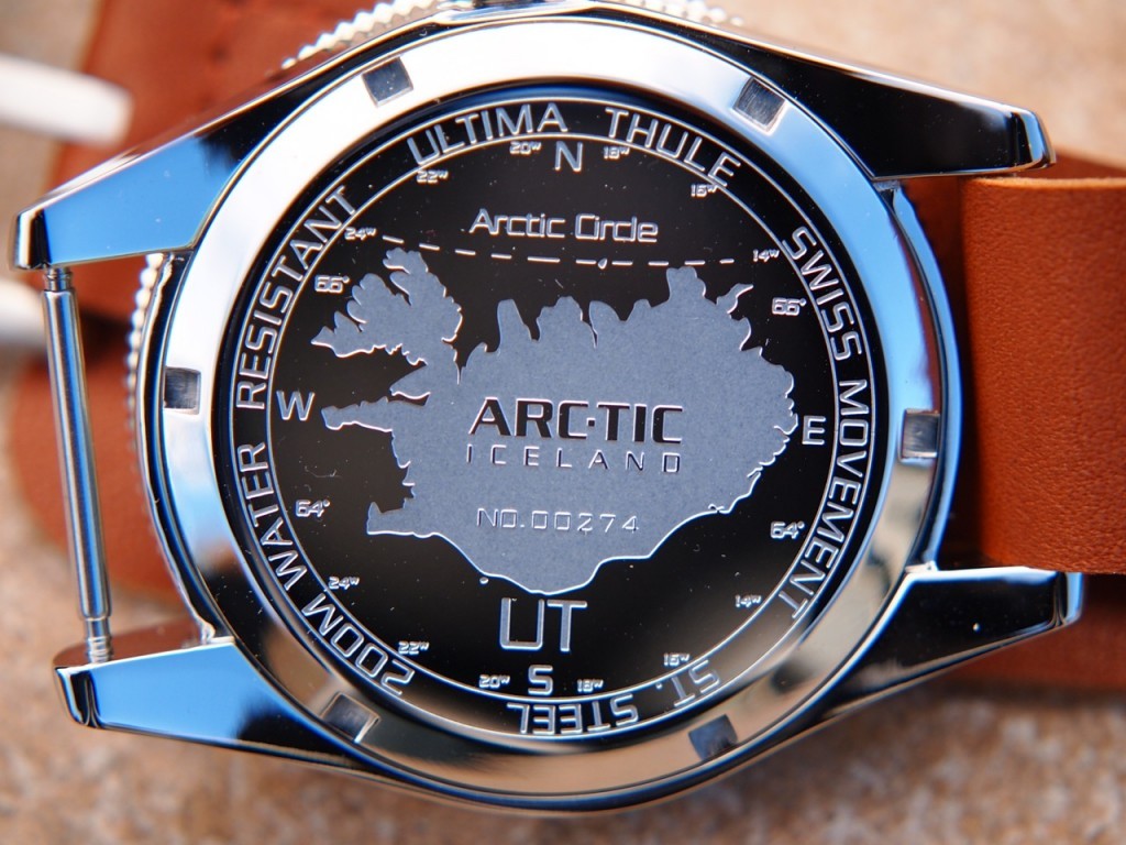 arc-tic_iceland_watch_review
